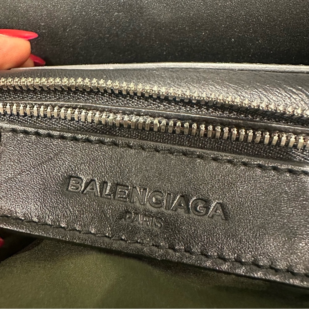 Balenciaga Le Dix Cartable Black Leather Handbag - Picture 8 of 9